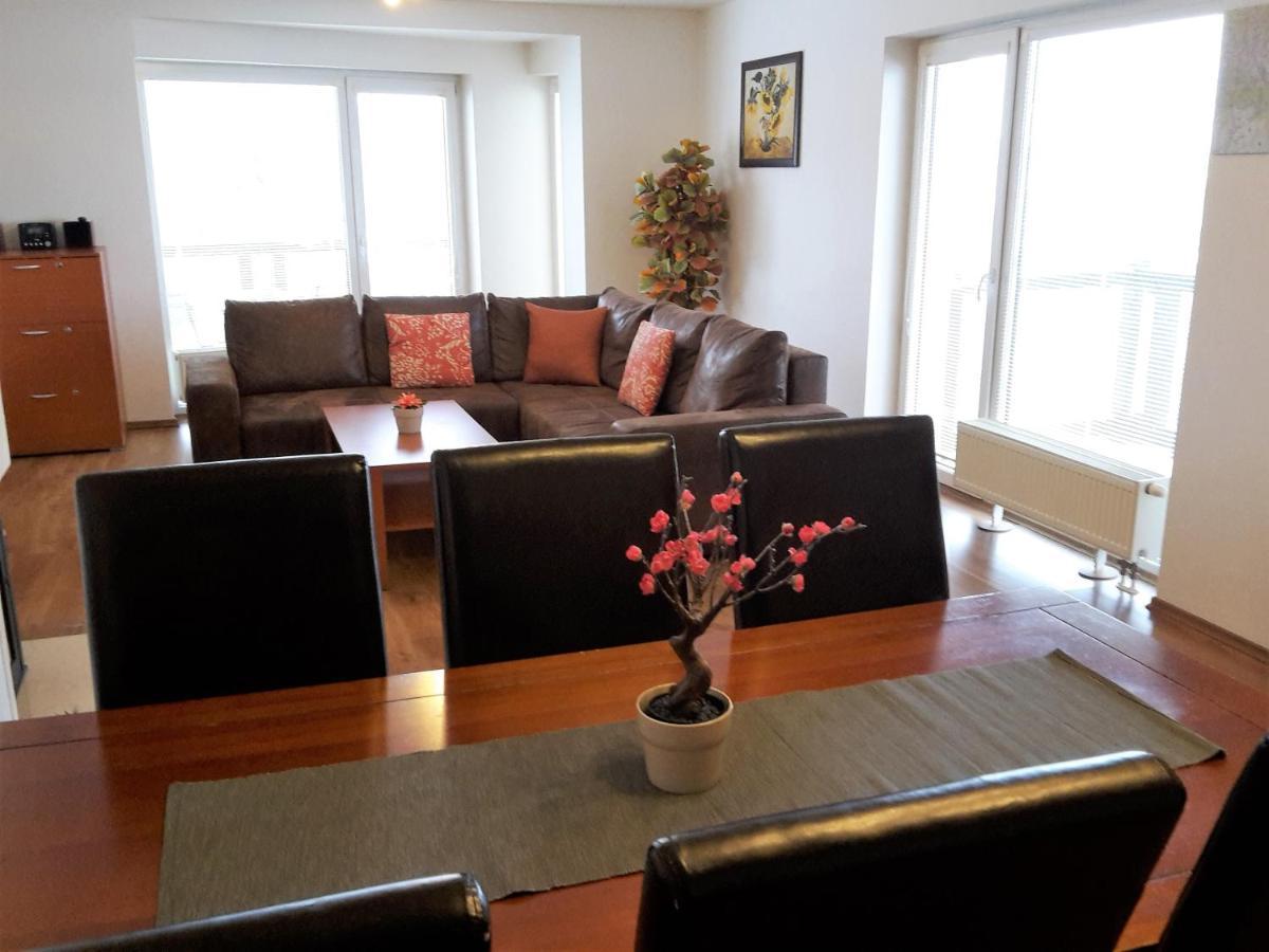 Apartman Slavkov Home & Parking Nová Lesná 외부 사진
