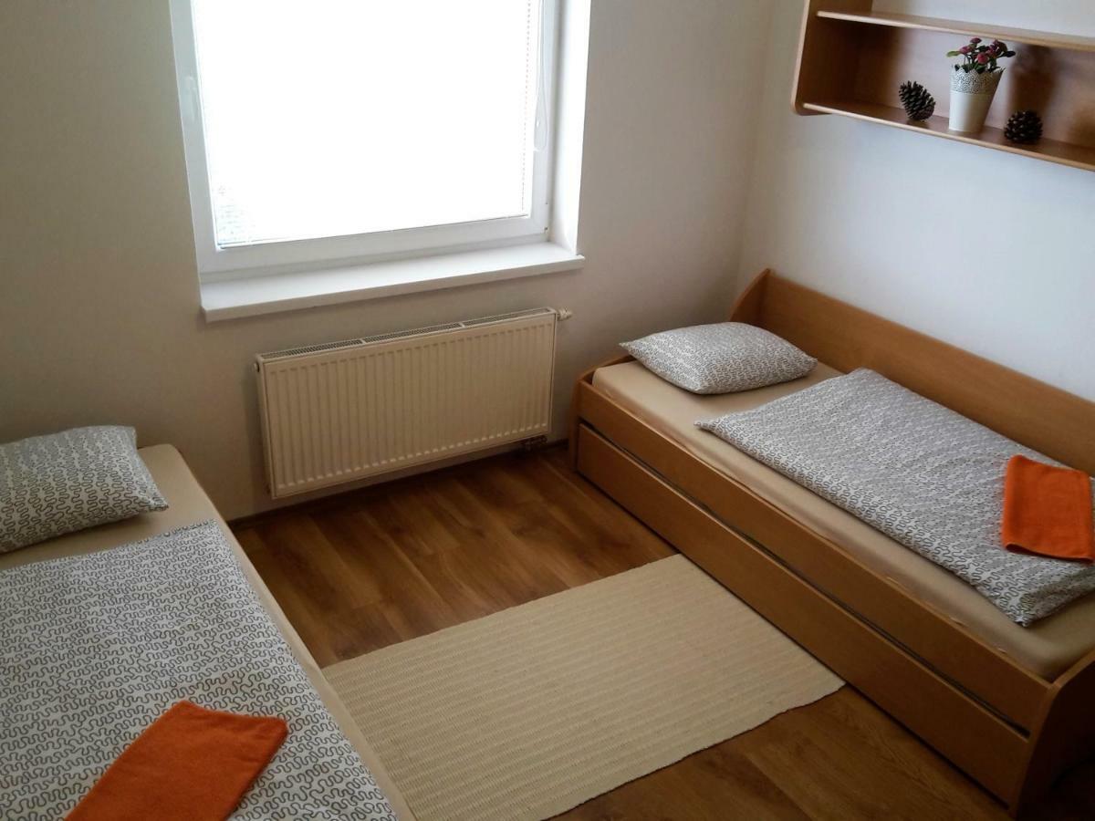 Apartman Slavkov Home & Parking Nová Lesná 외부 사진